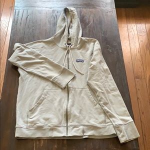 Men’s gray Patagonia zip up hoodie